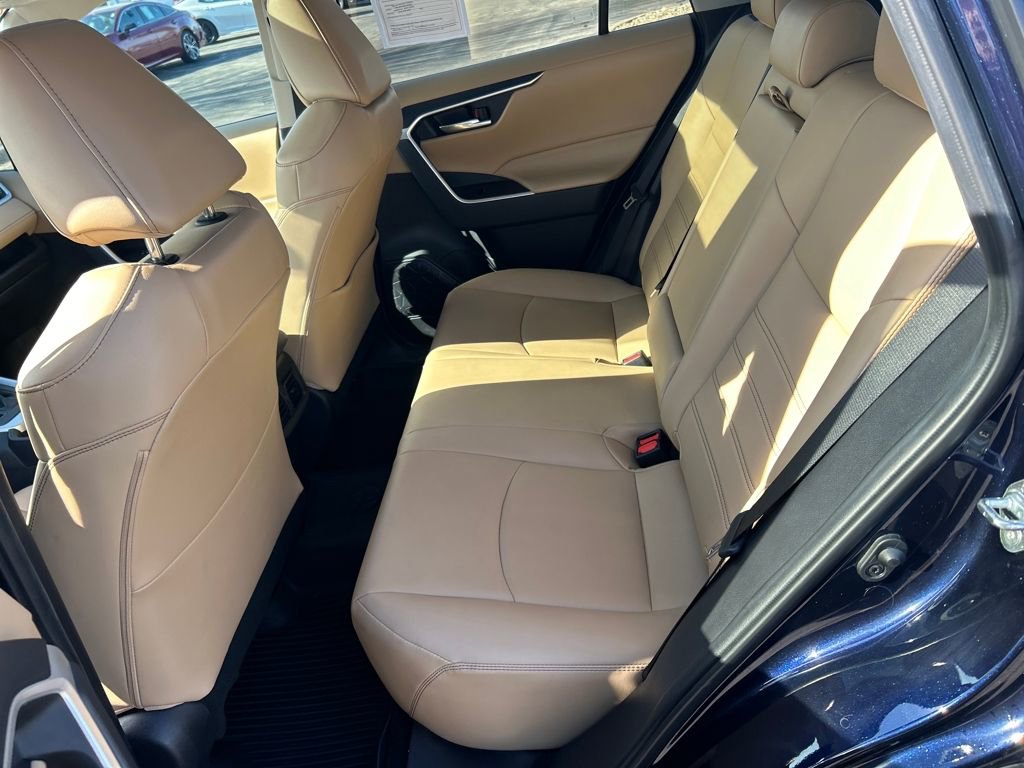 Certified 2020 Toyota RAV4 XLE Premium image 27