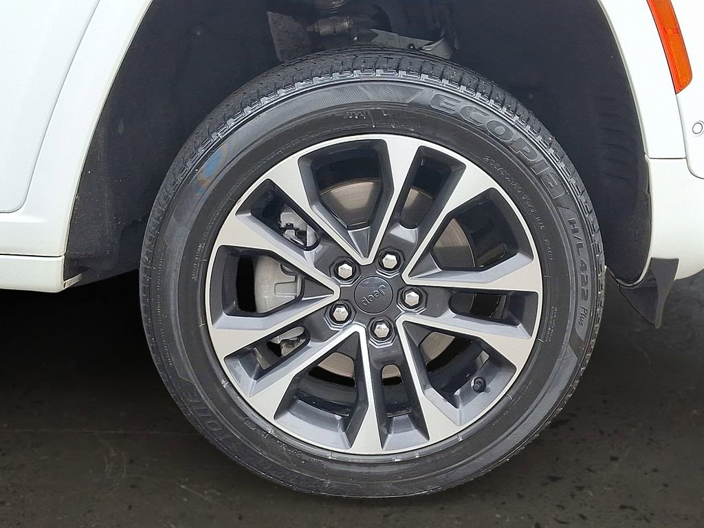 Used 2023 Jeep Grand Cherokee L Overland AWD/4WD image 9