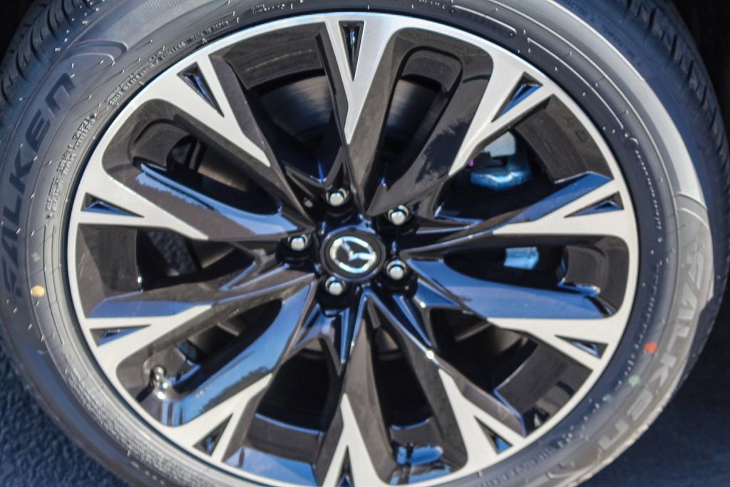 New 2026 MAZDA CX-90 Plug-In Hybrid w/ Premium Plus image 10