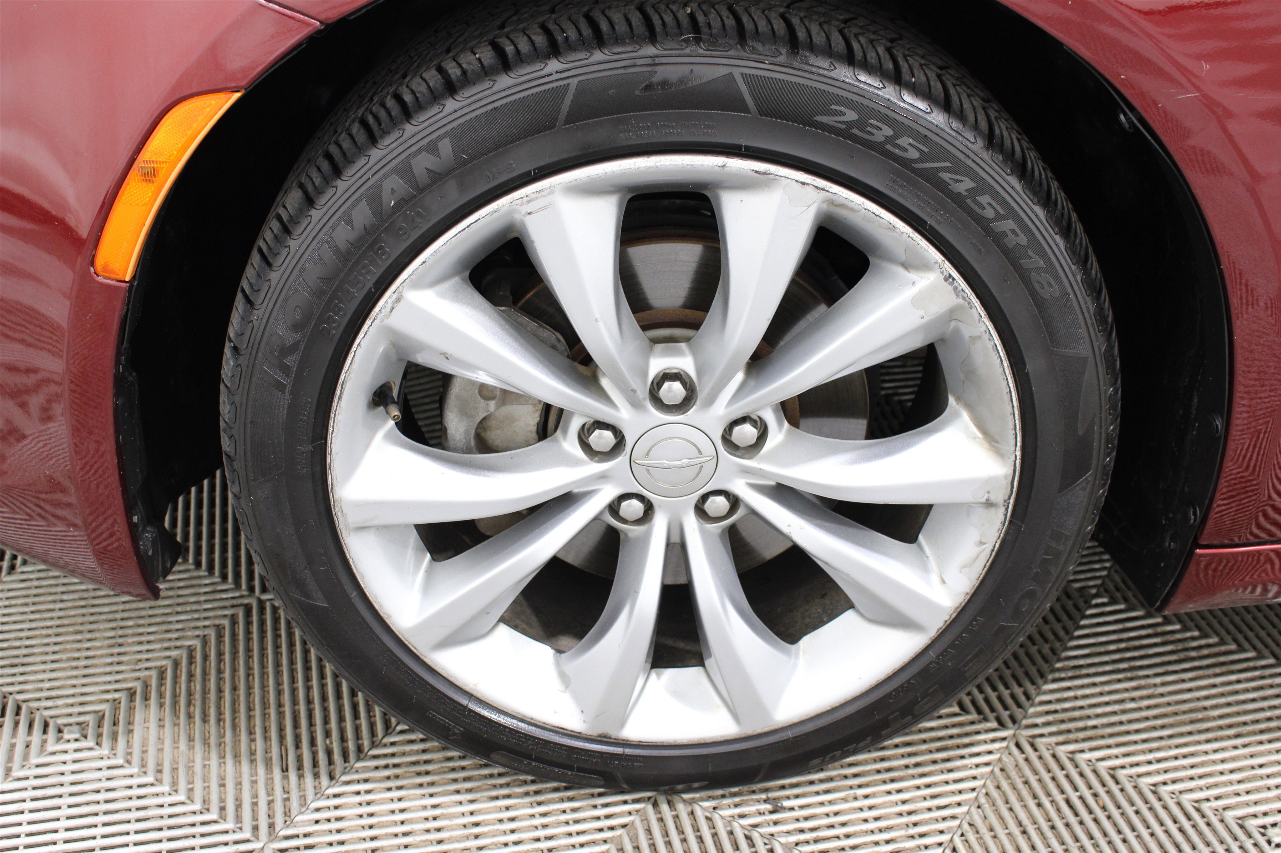 Used 2017 Chrysler 200 Limited Platinum FWD image 30