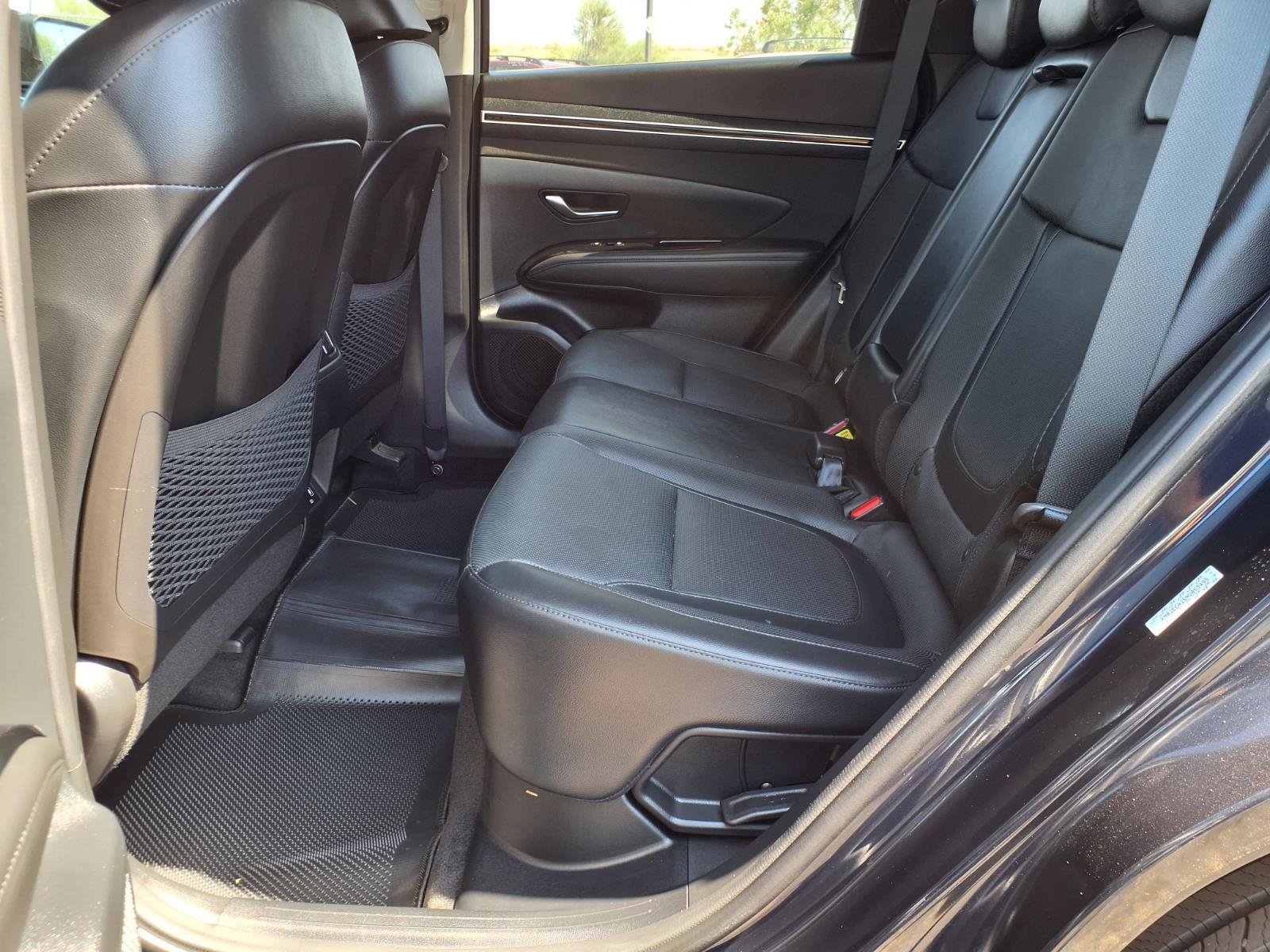 Certified 2022 Hyundai Tucson Limited AWD/4WD image 17