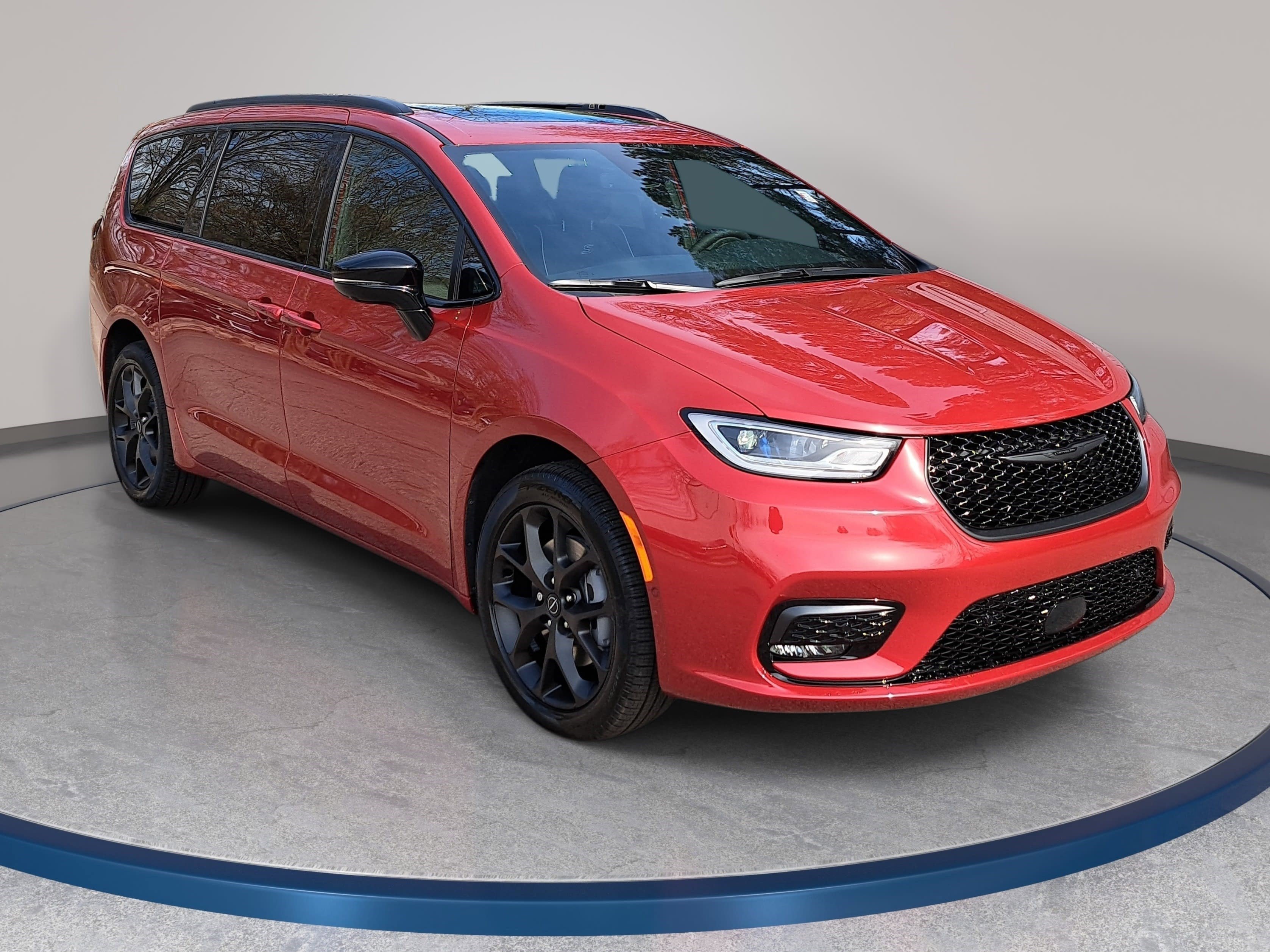 New 2026 Chrysler Pacifica Limited image 3