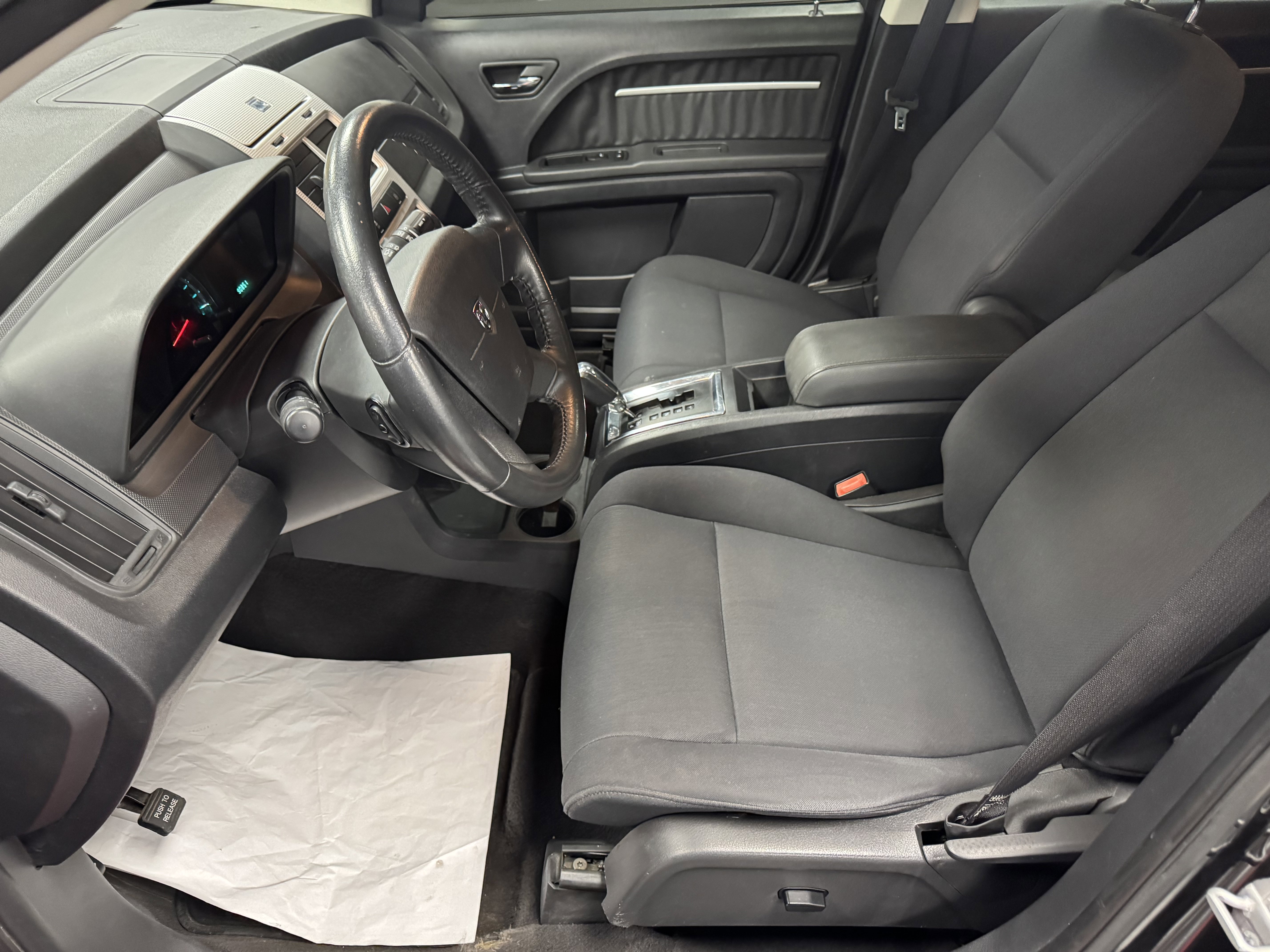 Used 2010 Dodge Journey SXT w/ Flexible Seating Group image 5