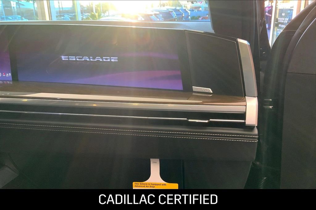 Used 2026 Cadillac Escalade ESV Platinum Sport image 18