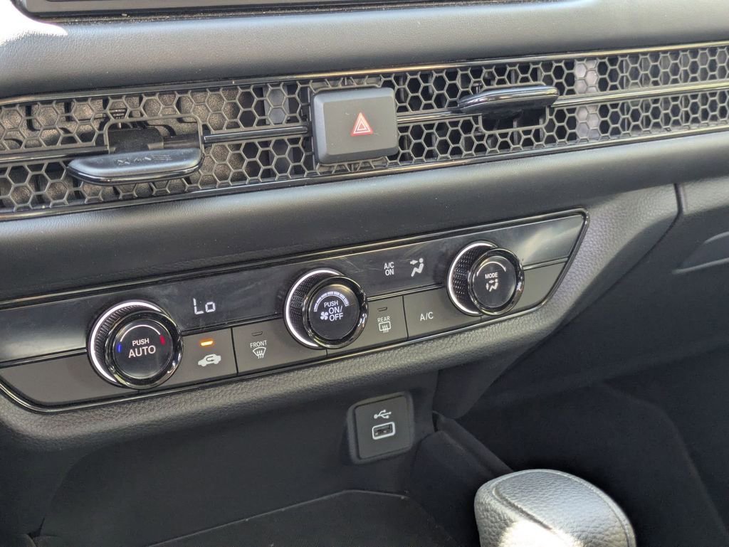 Used 2025 Honda HR-V LX image 22
