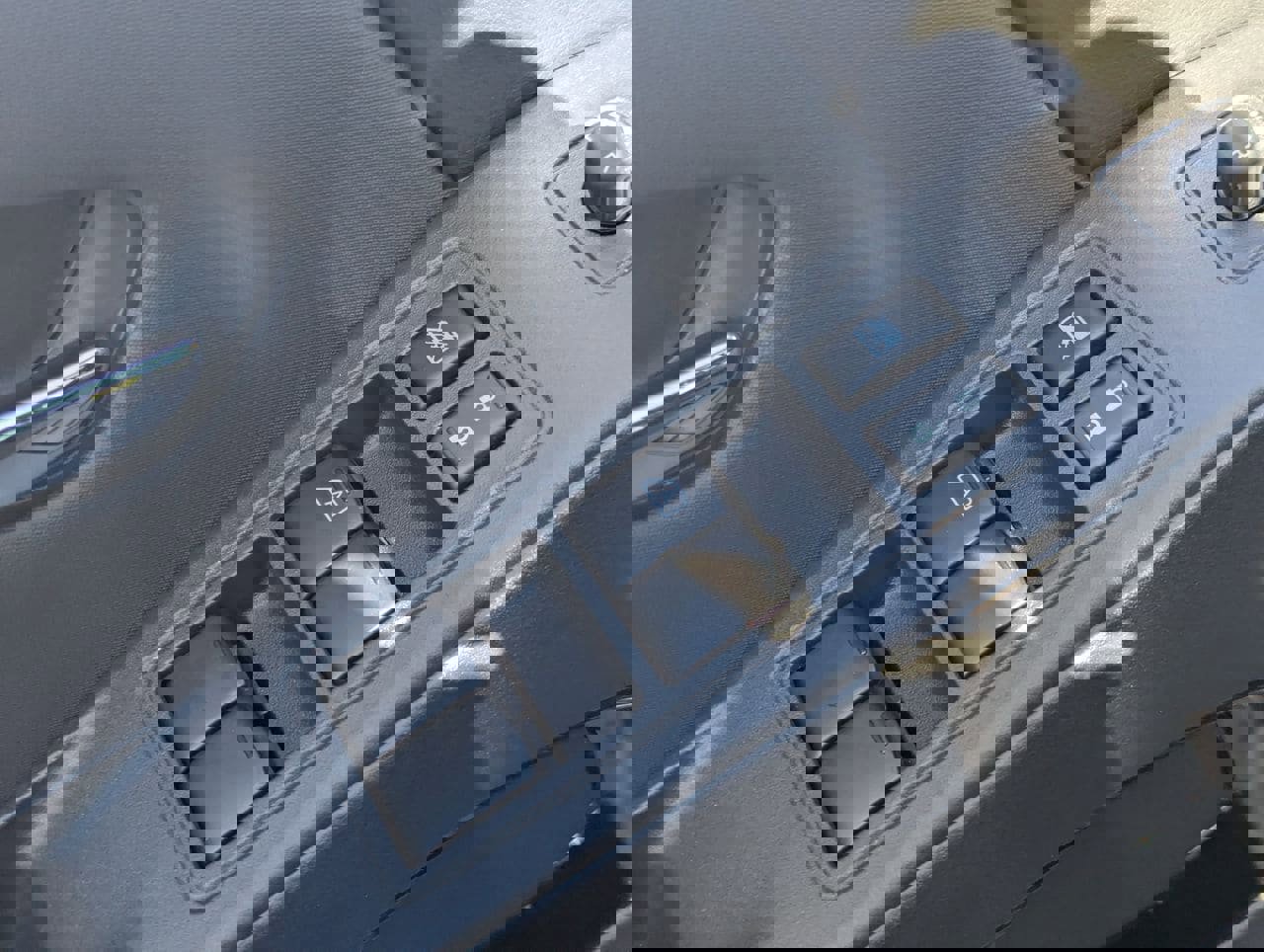 Certified 2022 Nissan Frontier PRO-4X w/ Pro-4X Premium Package AWD/4WD image 21