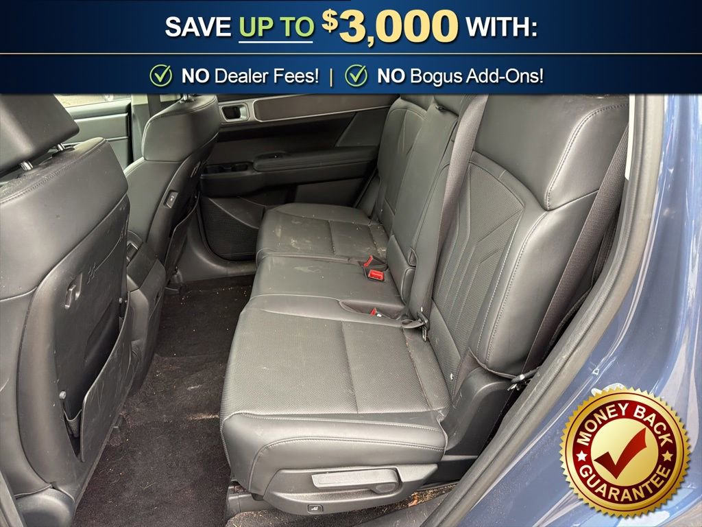 Used 2025 Hyundai Santa Fe SEL FWD image 18
