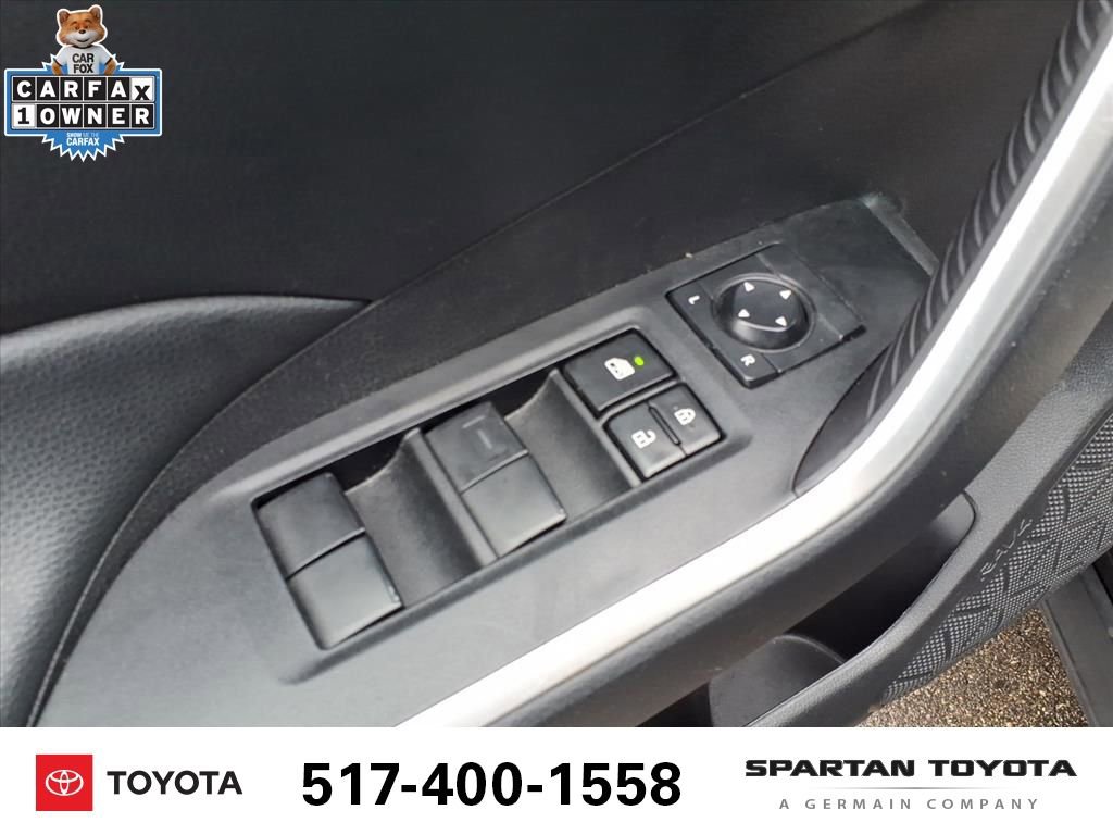 Used 2024 Toyota RAV4 LE AWD/4WD image 15