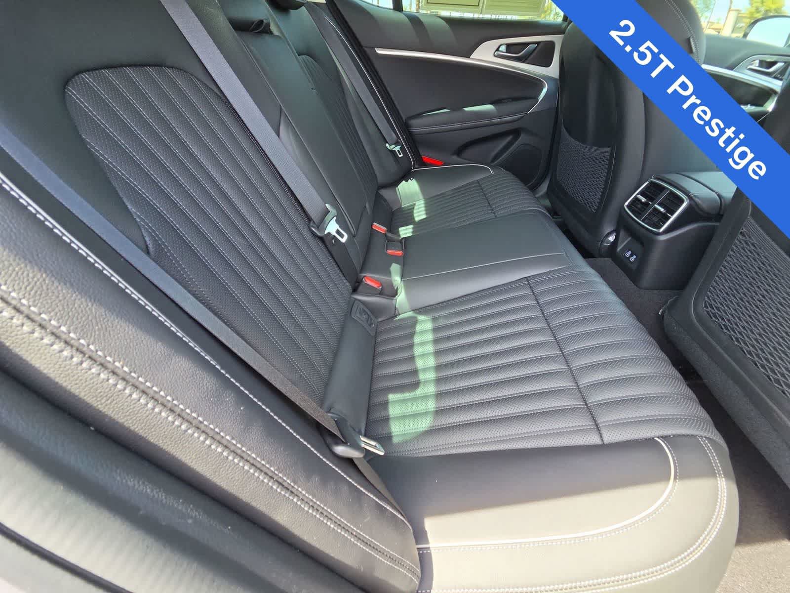 Certified 2026 Genesis G70 2.5T Prestige RWD image 17