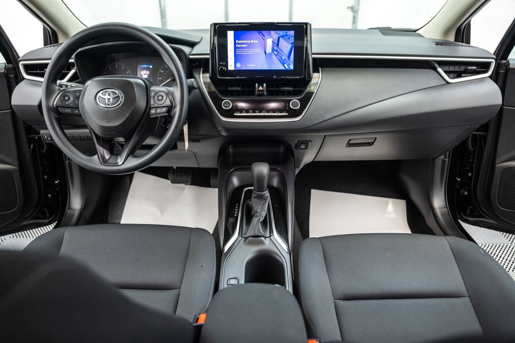 Certified 2025 Toyota Corolla LE FWD image 17