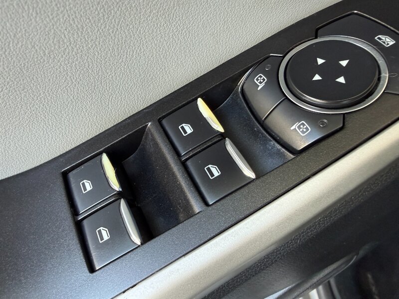 Used 2021 Ford Explorer XLT w/ Equipment Group 202A RWD image 22