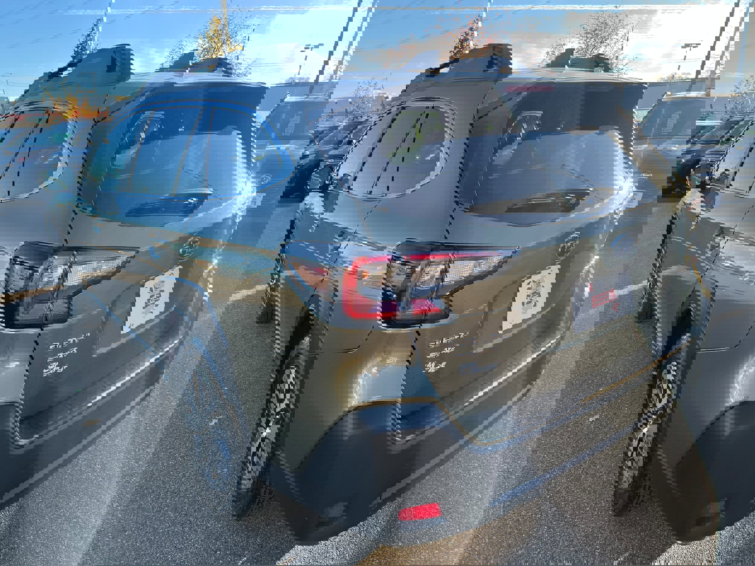 Used 2025 Subaru Outback Premium w/ Popular Package #1A image 5