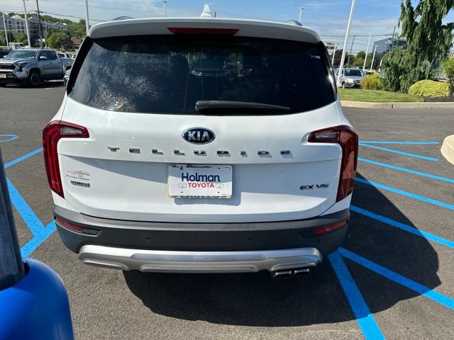 Used 2020 Kia Telluride EX AWD/4WD image 3