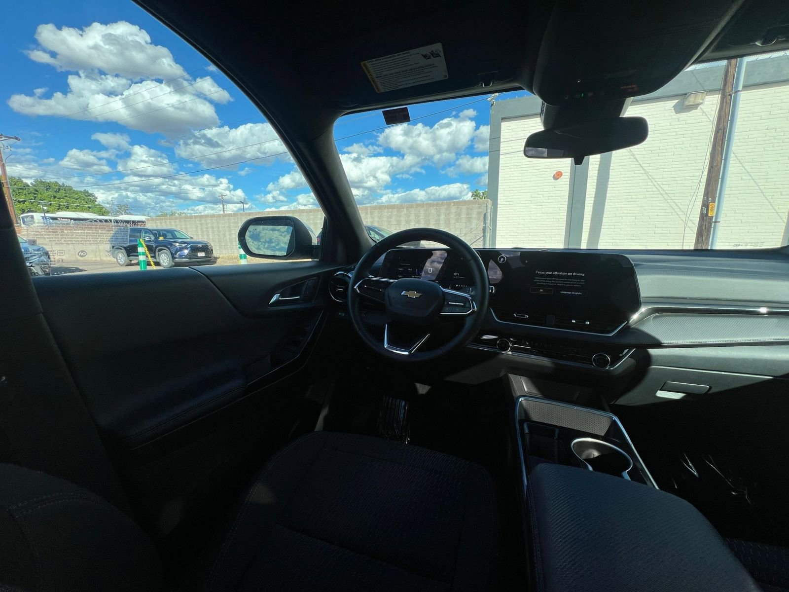 Used 2025 Chevrolet Equinox LT image 34