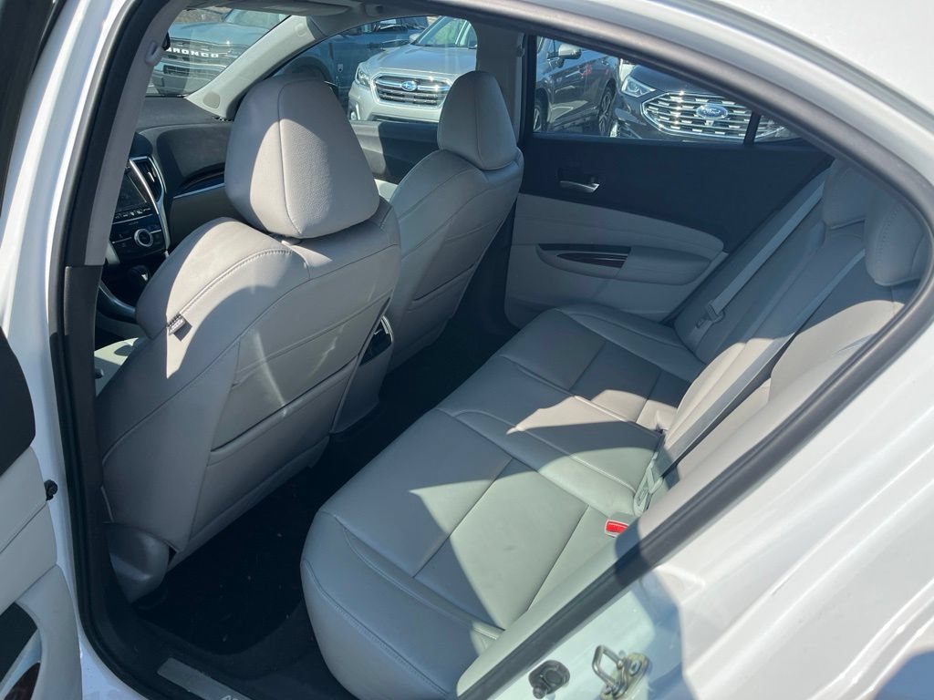 Used 2015 Acura TLX FWD image 23