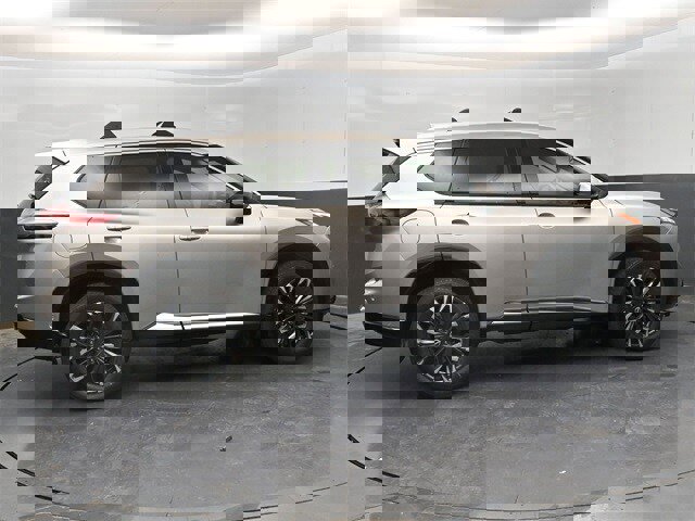 New 2026 Nissan Rogue Platinum image 8