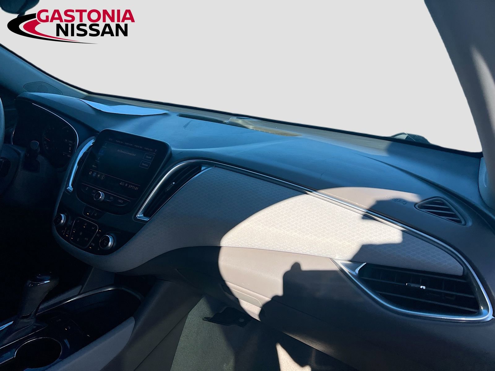 Used 2020 Chevrolet Malibu LT image 36