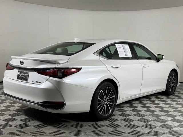 Certified 2025 Lexus ES 300h w/ Premium Package FWD image 9
