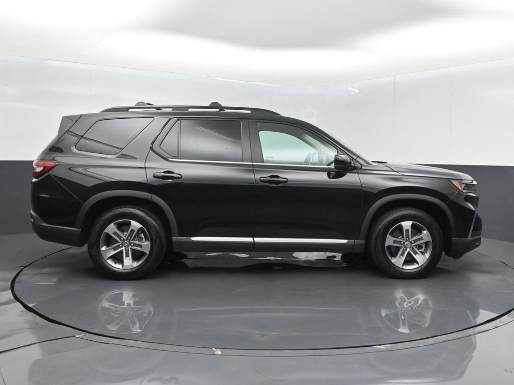 Certified 2025 Honda Pilot EX-L image 5