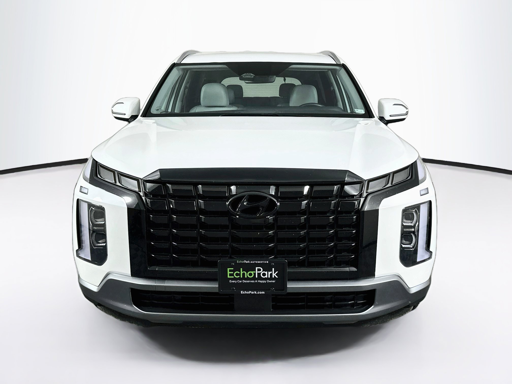 Used 2025 Hyundai Palisade SEL FWD image 2