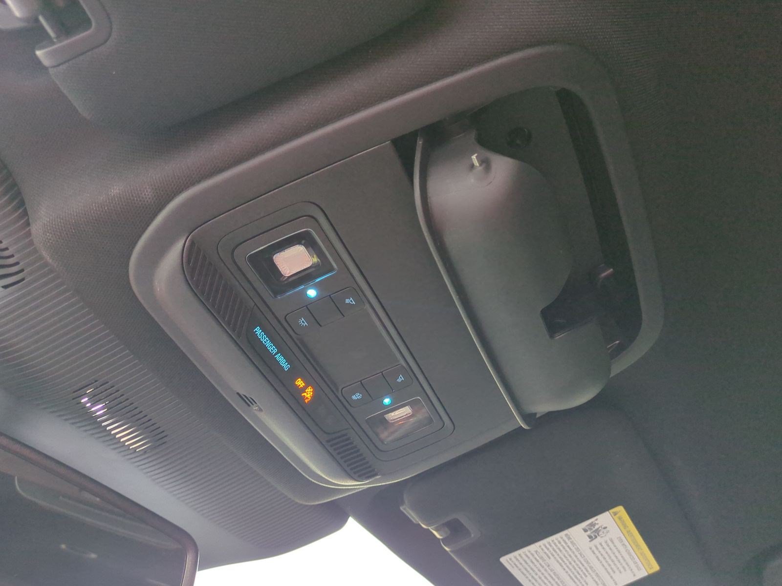 Used 2026 Ford Explorer ST-Line w/ Premium Package RWD image 27