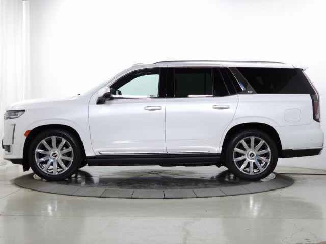 Used 2021 Cadillac Escalade Premium Luxury Platinum image 2