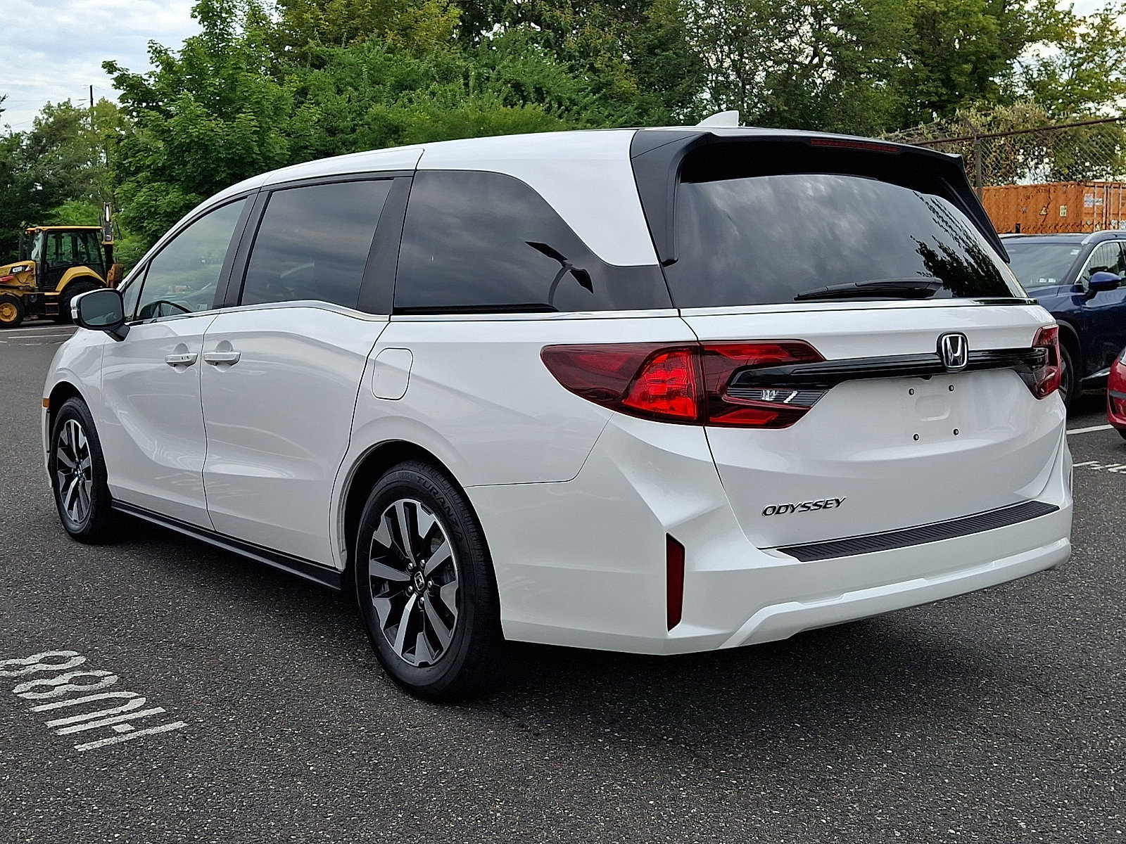 Certified 2026 Honda Odyssey EX-L image 4