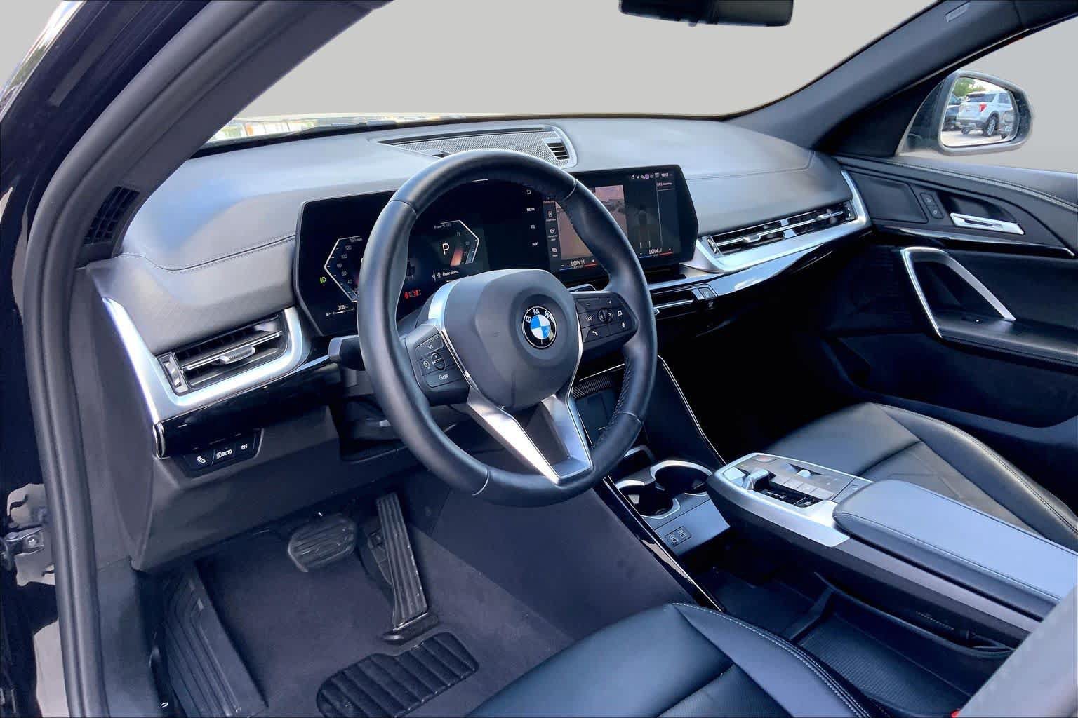 Used 2026 BMW X2 xDrive28i AWD/4WD image 18