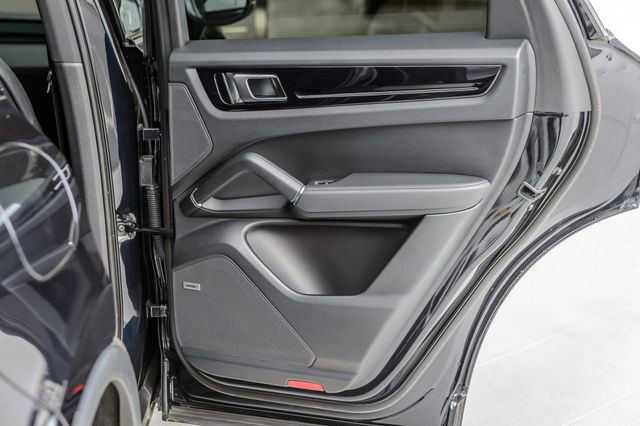 Used 2019 Porsche Cayenne image 53