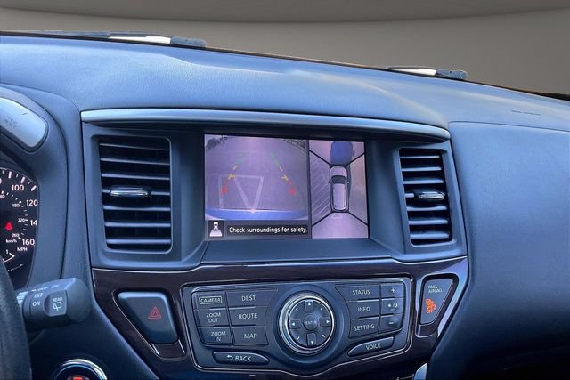 Used 2013 Nissan Pathfinder Platinum FWD image 19