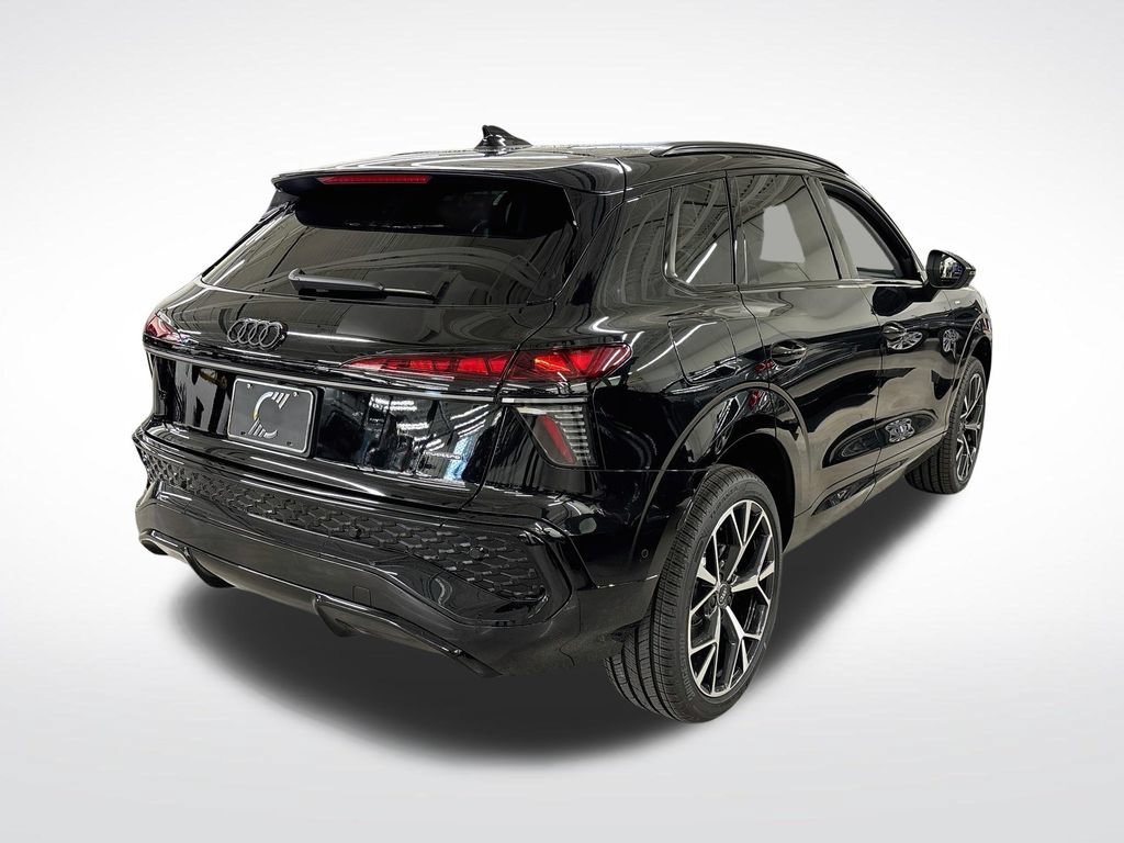 New 2026 Audi Q3 quattro 2.0T AWD/4WD image 5