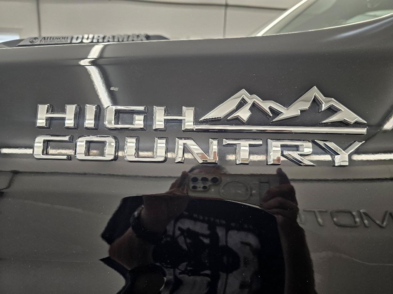 Used 2023 Chevrolet Silverado 3500 High Country w/ Z71 Off-Road Package AWD/4WD image 27