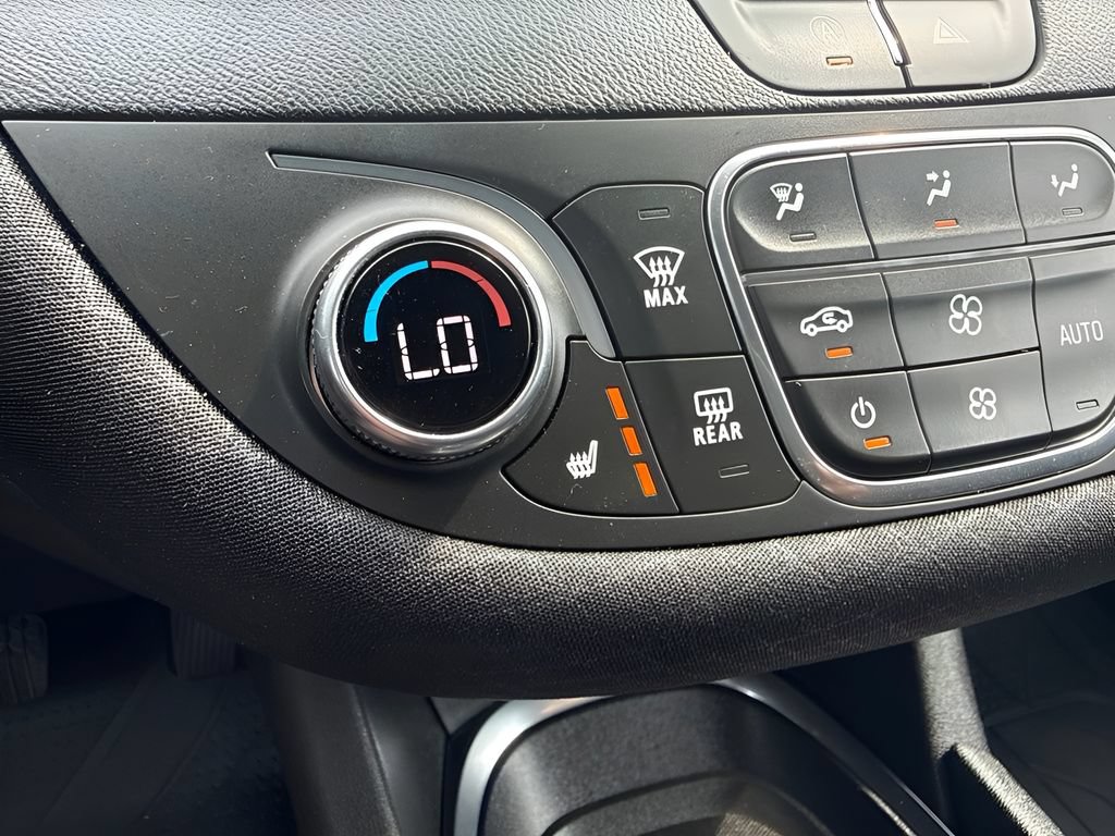 Used 2022 Chevrolet Malibu LT FWD image 10