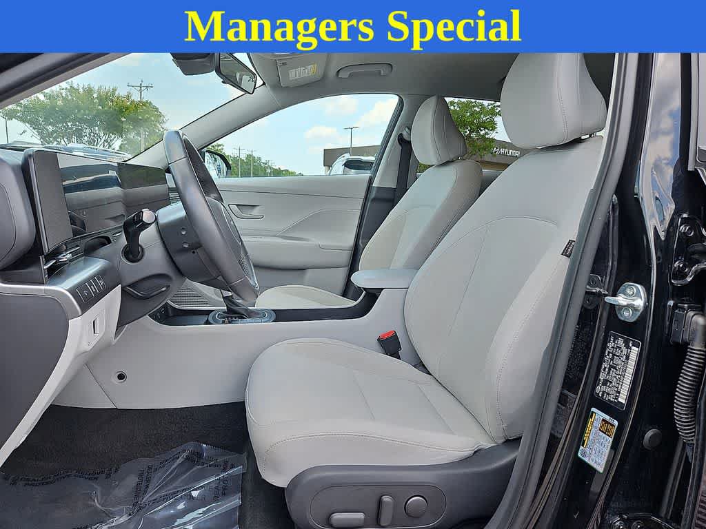 Used 2024 Hyundai Kona SEL FWD image 12