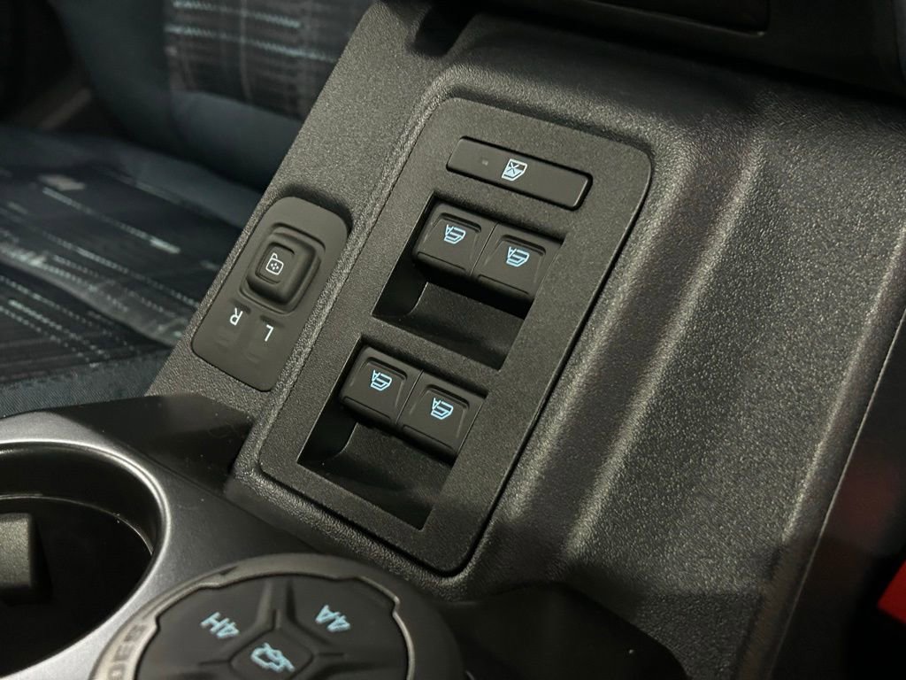 New 2025 Ford Bronco Heritage Edition image 27