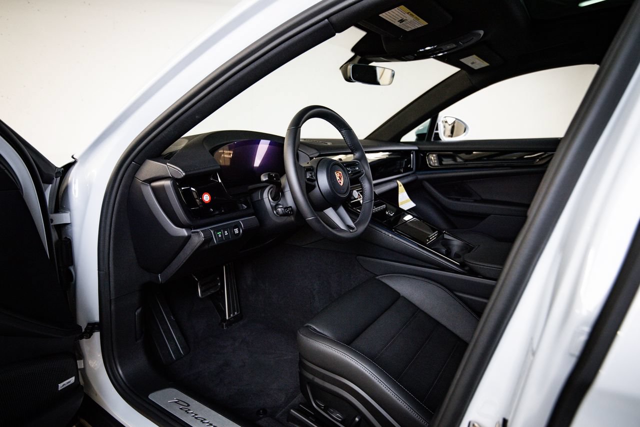 New 2026 Porsche Panamera 4 AWD/4WD image 4