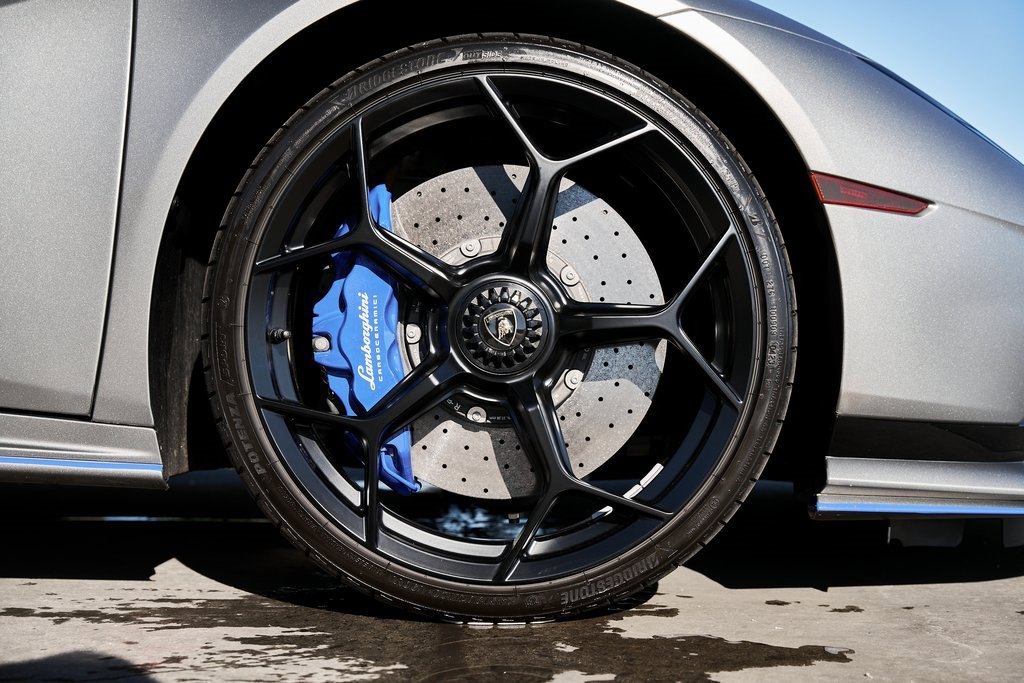 Used 2023 Lamborghini Huracan Tecnica image 15