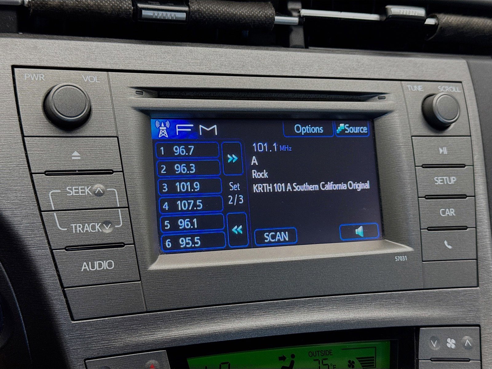 Used 2015 Toyota Prius Two FWD image 11