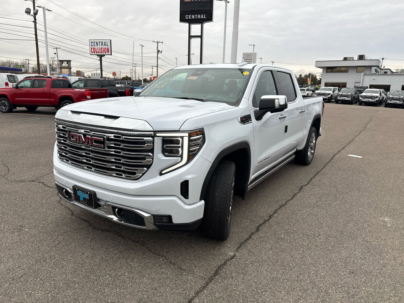 New 2026 GMC Sierra 1500 Denali w/ Denali Reserve Package image 3