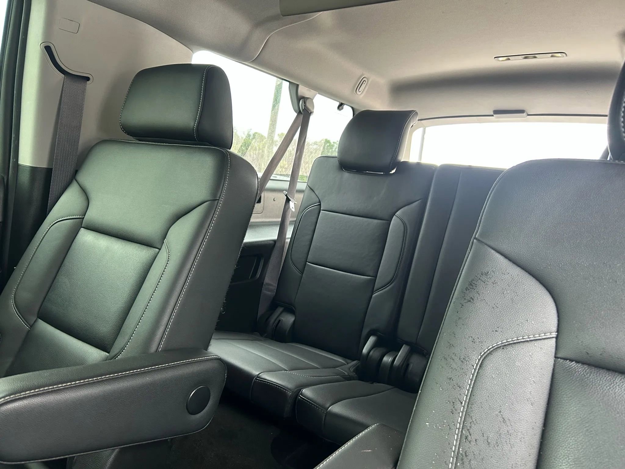 Used 2016 Chevrolet Suburban LT image 16