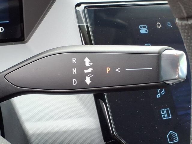 New 2027 Chevrolet Bolt LT FWD image 24