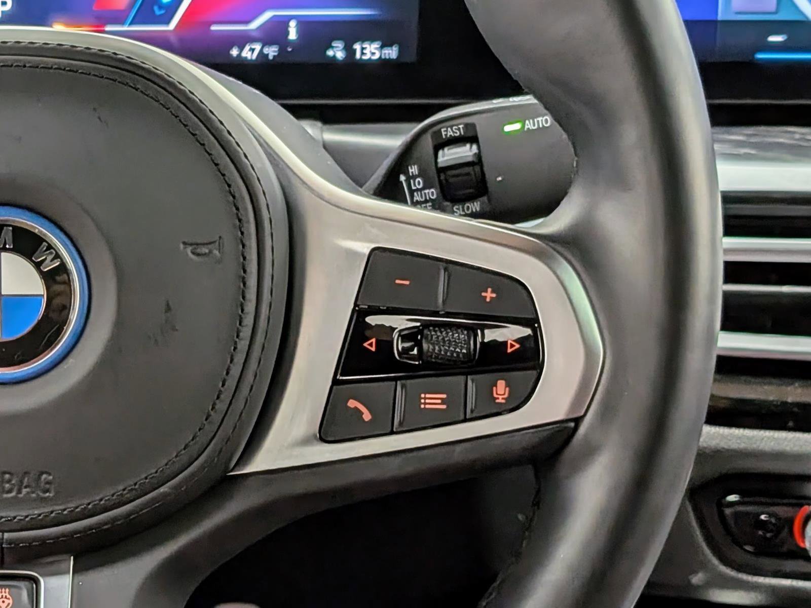 Used 2023 BMW i4 eDrive40 w/ M Sport Package image 34