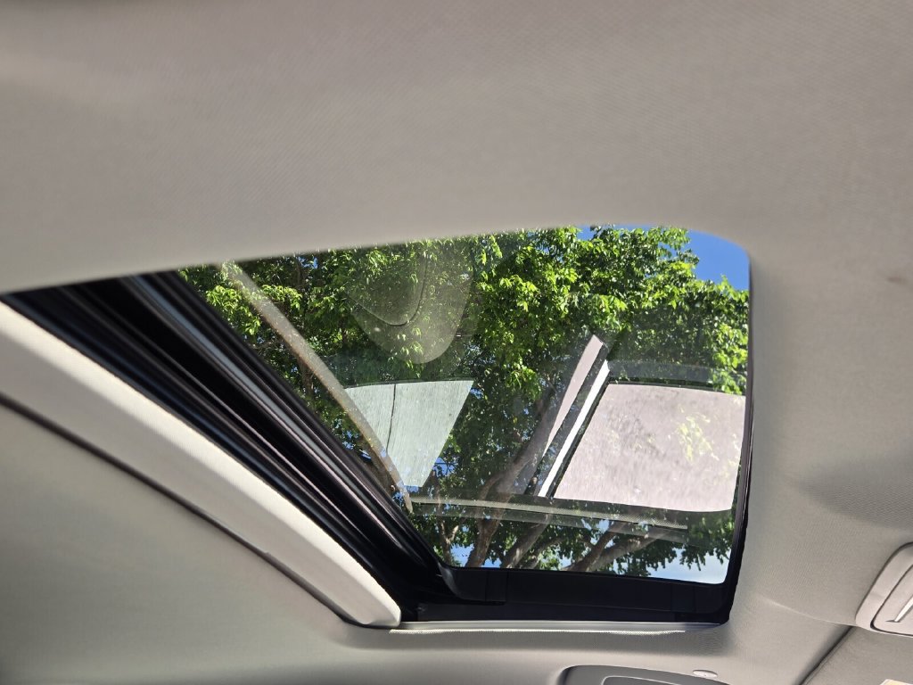 Certified 2025 Honda Accord SE image 18