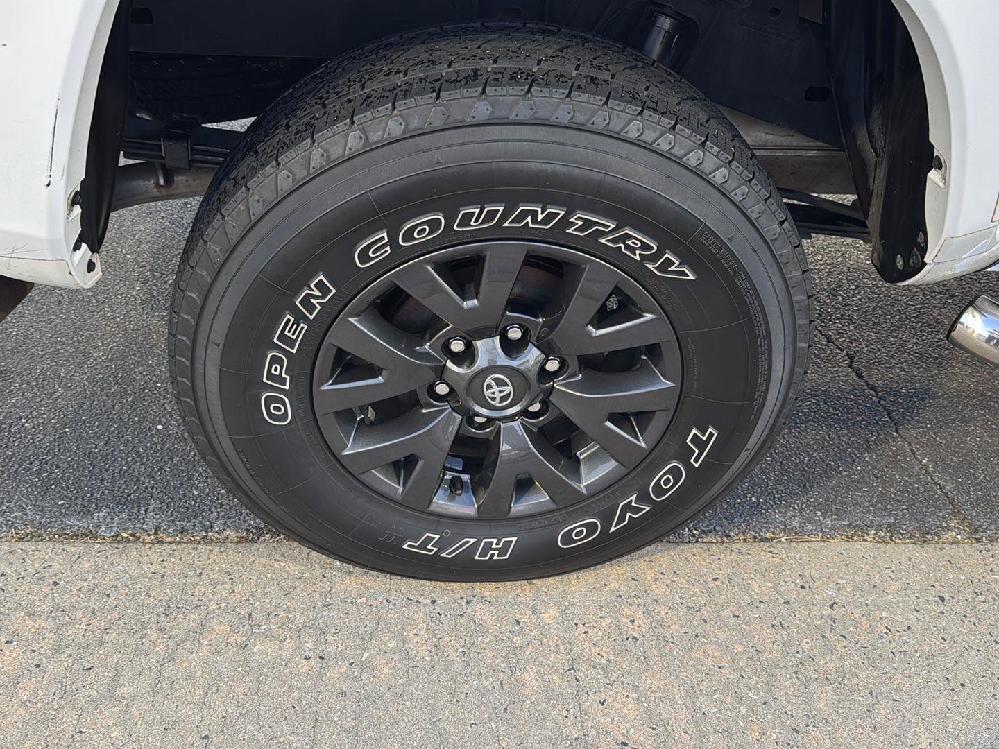 Certified 2022 Toyota Tacoma SR5 image 33