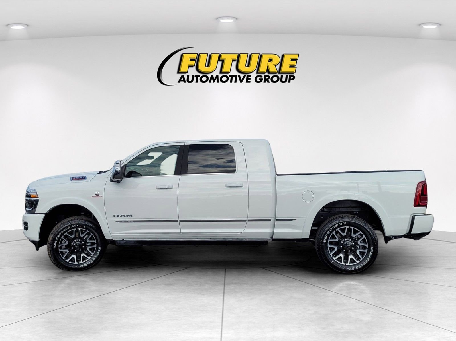New 2026 RAM 3500 Limited AWD/4WD image 7