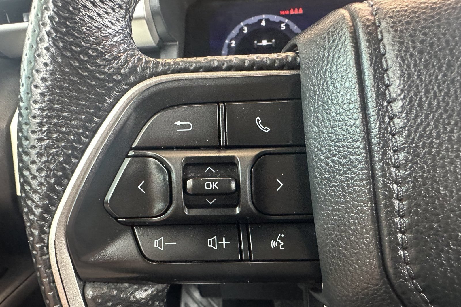 Used 2024 Toyota Tacoma TRD Off-Road AWD/4WD image 26