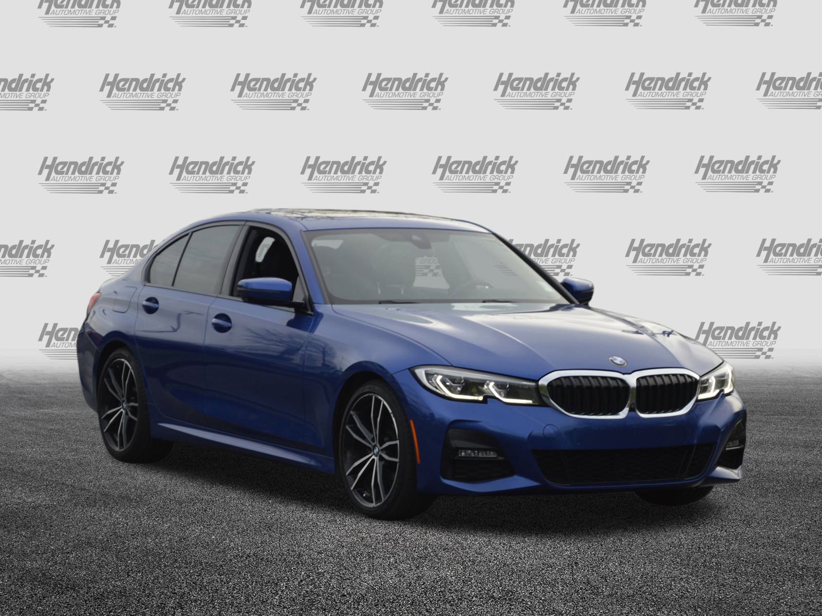 Used 2019 BMW 330i Sedan w/ M Sport Package image 5