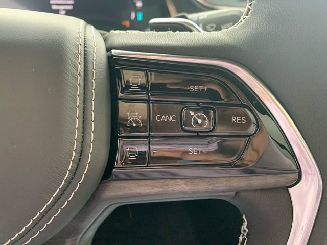 New 2024 Jeep Grand Cherokee Overland image 31