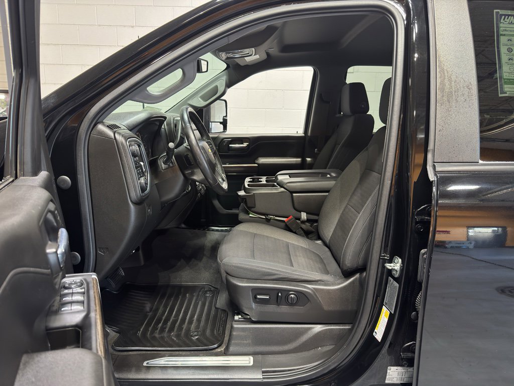 Used 2021 Chevrolet Silverado 2500 LT w/ Convenience Package image 14