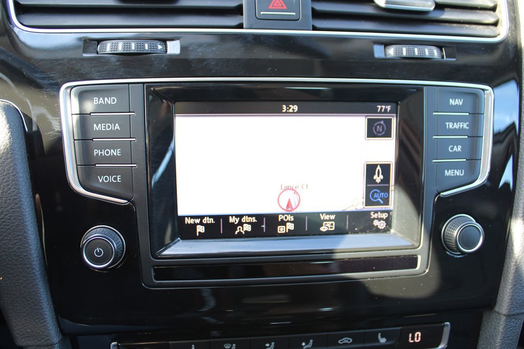 Used 2015 Volkswagen Golf SEL FWD image 22